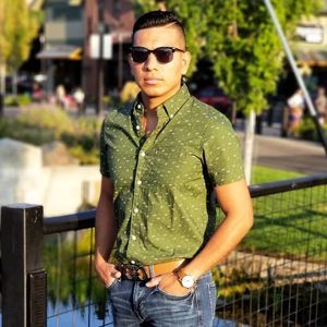 Meet your Posher, Javier